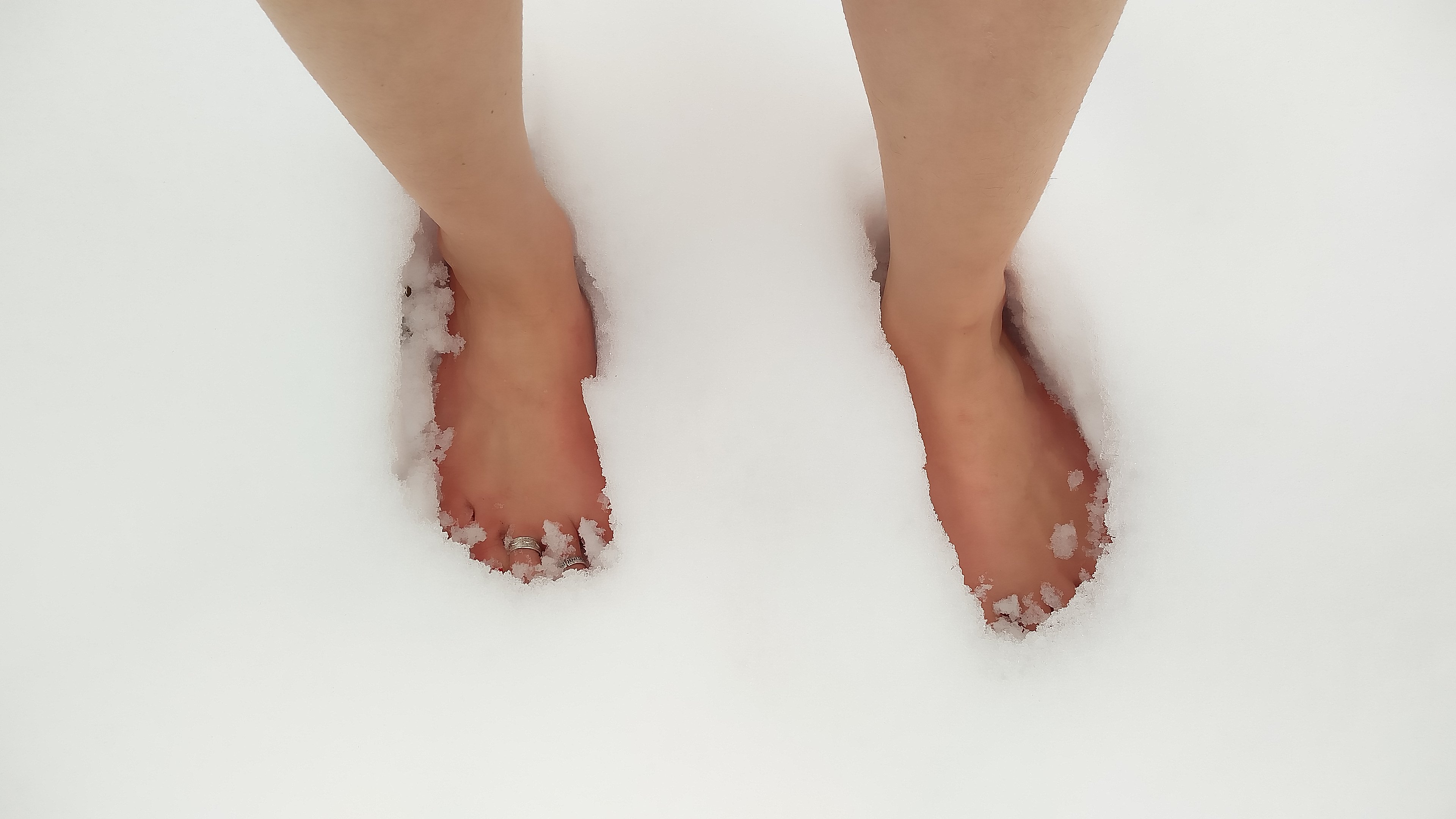 fuesse_im_schnee